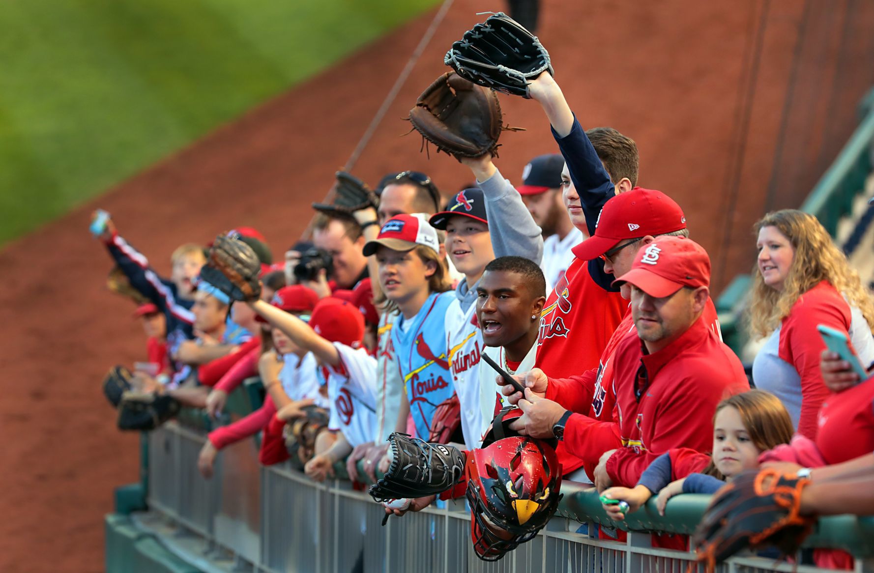 National League Championship Series moves to Washington for Game 3 against the Cardinals